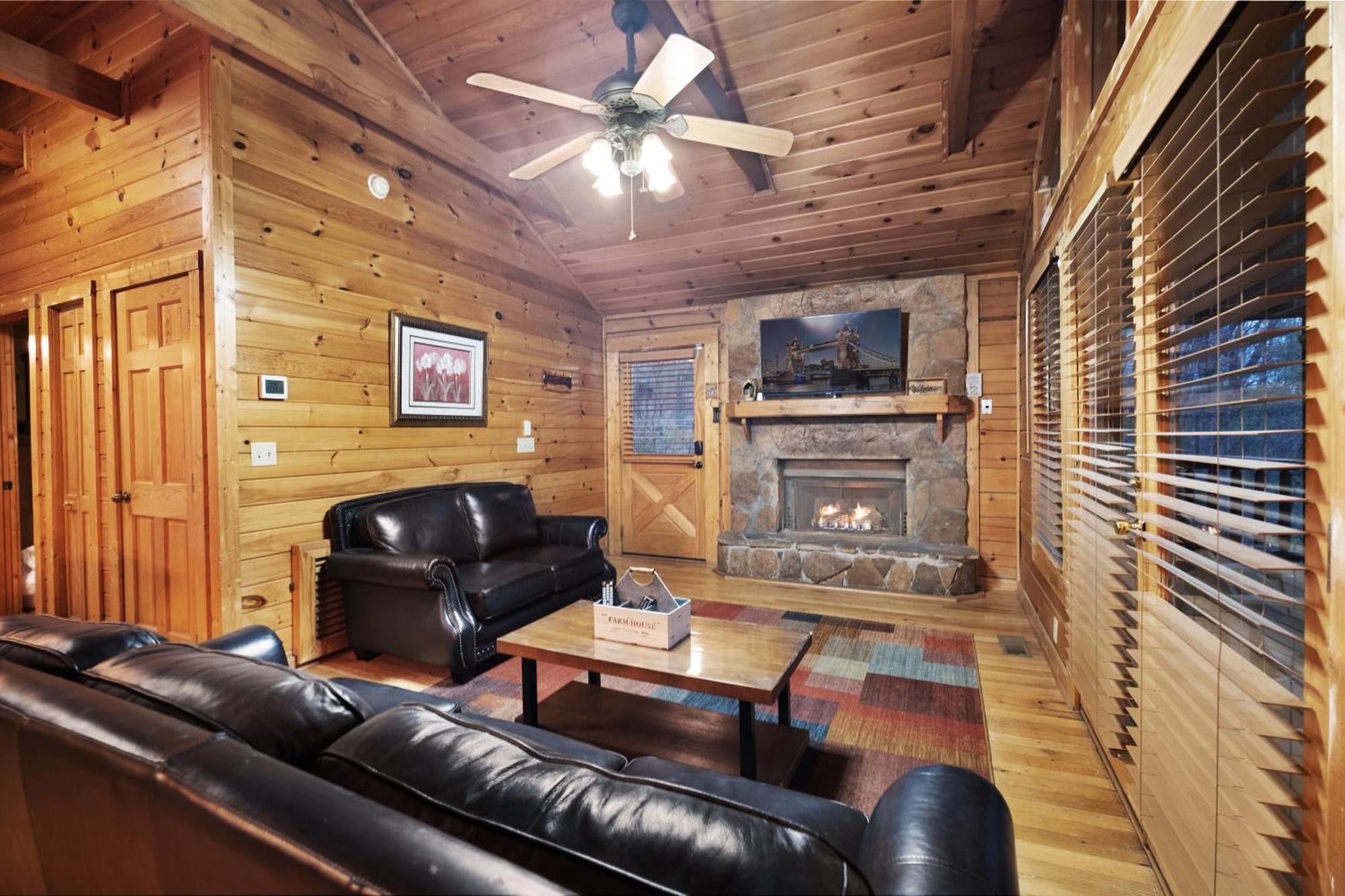 Private Smoky Mountain Luxury Log Home With 2 Fireplaces, Hot Tub & Community Pool Sevierville Exterior foto